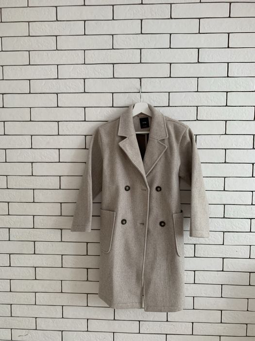 Стильне бежеве пальто Sinsay (оверсайз) — Нове