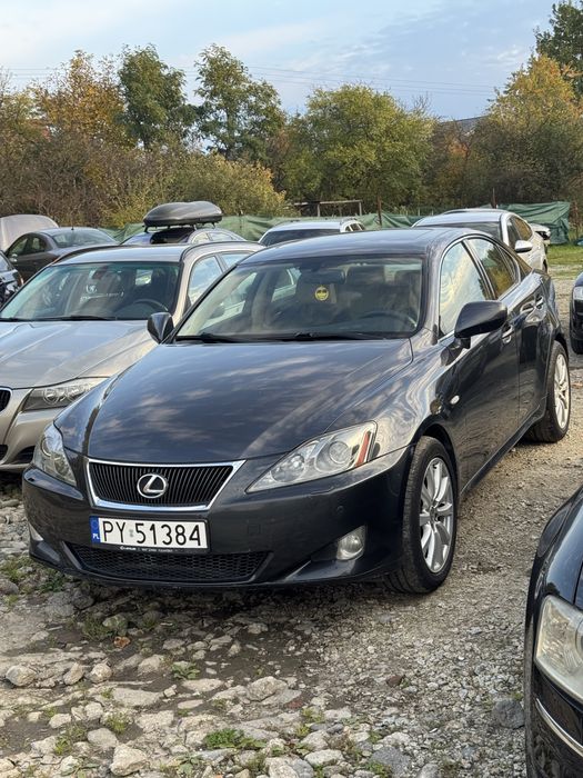 Lexus IS220