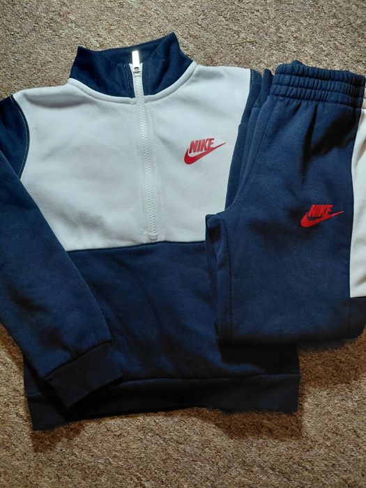 Nike костюм на флісі