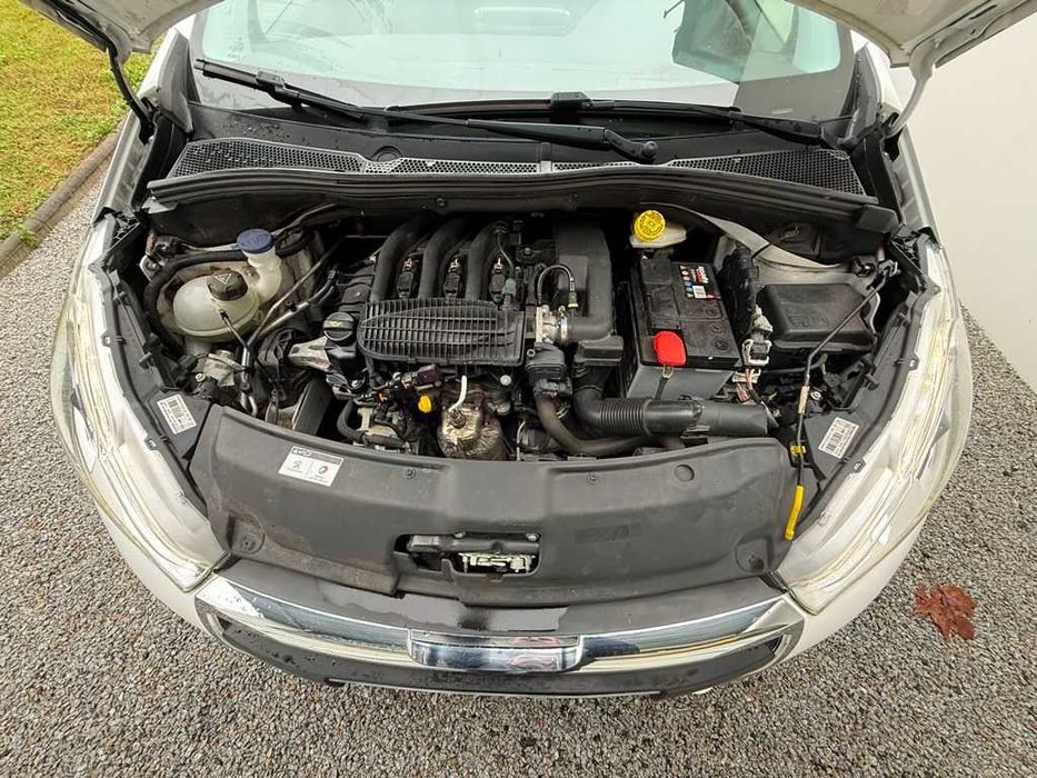 Peugeot 208 1.2VTi 82Cv Style 70.000Km 12/2015