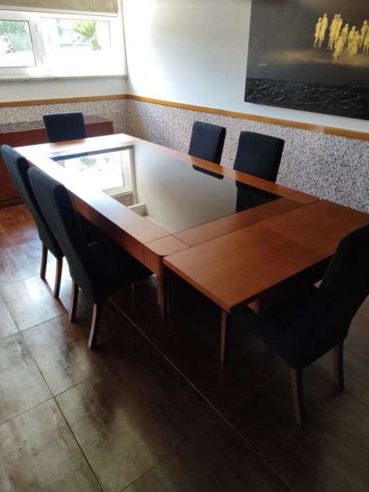 Mobília de Sala Completa (Mesa Extensível + Aparador + Quadro)