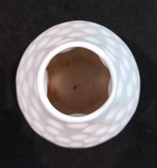 Jarra Decorativa de Cerâmica Branca