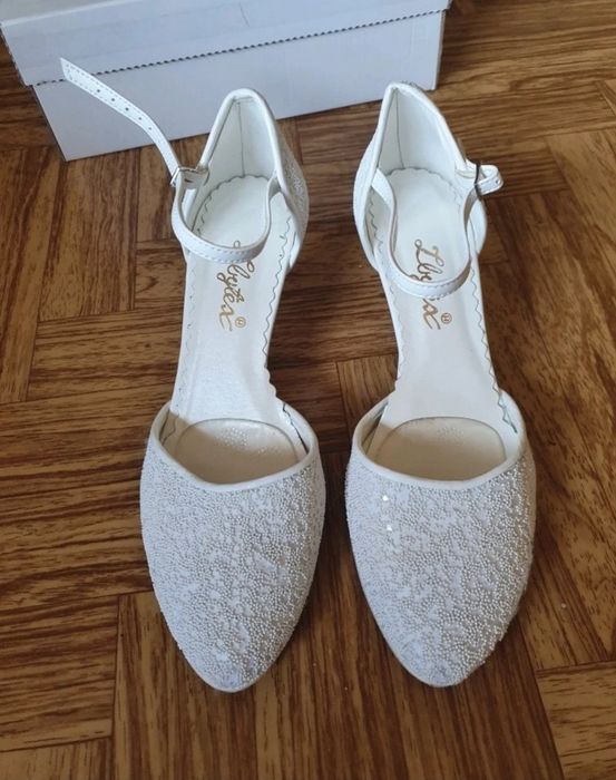 buty ślubne rozm. 38