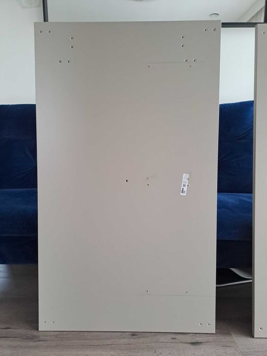 Na sprzedaż 2 blaty IKEA. Kolor beż. Pasują min do biurka TROTTEN. 120 x 70 cm