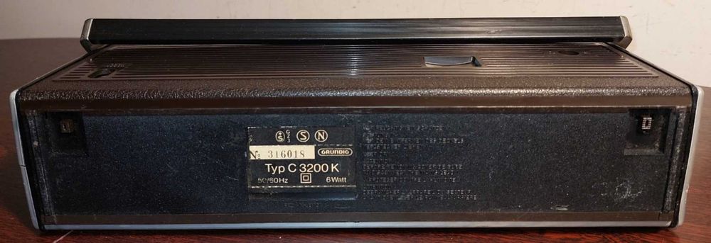 магнітола Grundig C-3200K