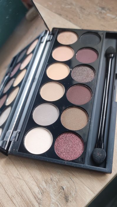 Оригінальна нюдова палетка тіней Sleek MakeUP