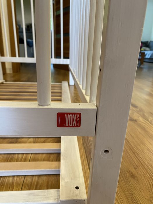 Łóżeczko białe drewniane firmy vox