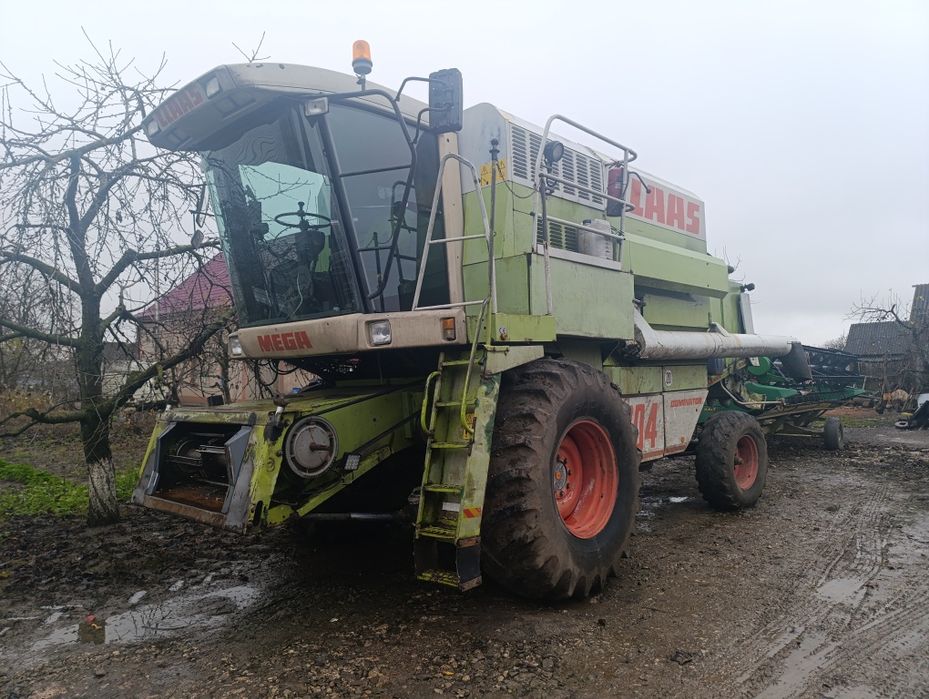 Комбайн CLAAS MEGA 204