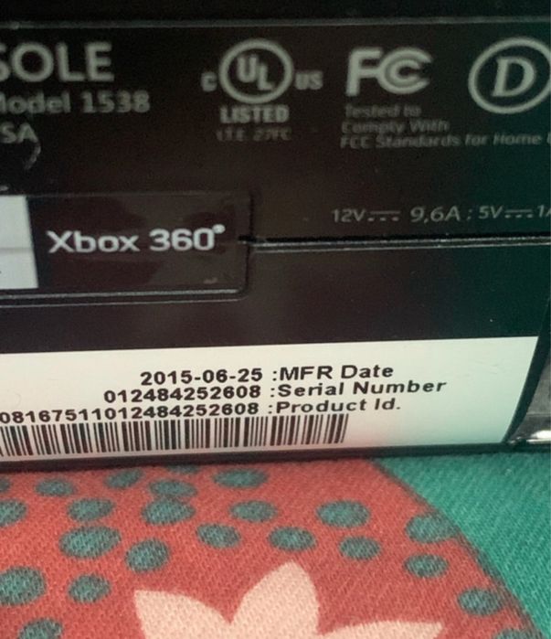 Xbox 360 E 500 GB + Kinect + 3 gry z– Gotowy do gry!