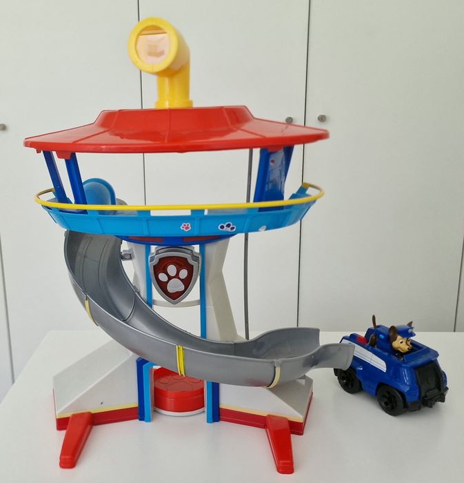 Vendo Torre de Controlo da Patrulha