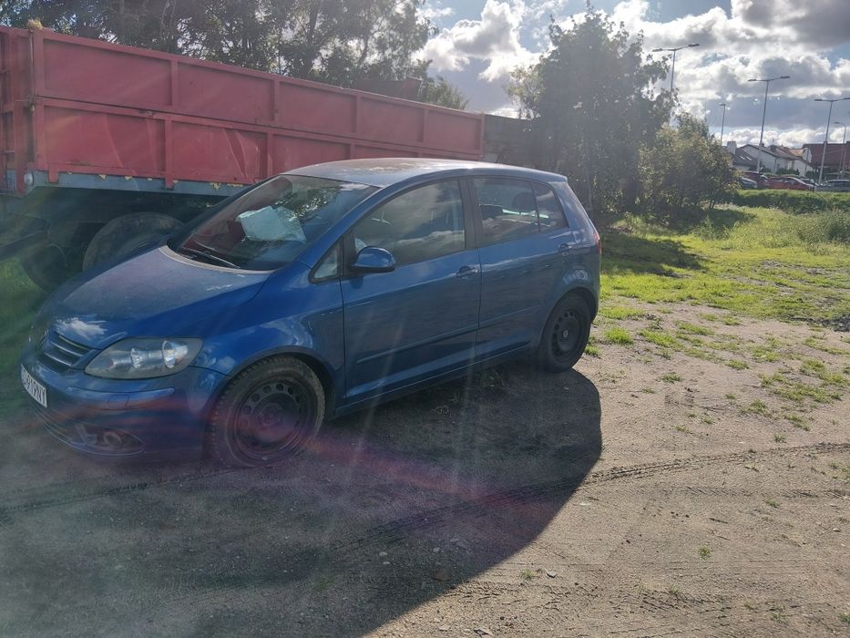 VW golf 5 plus na części kolor la5k