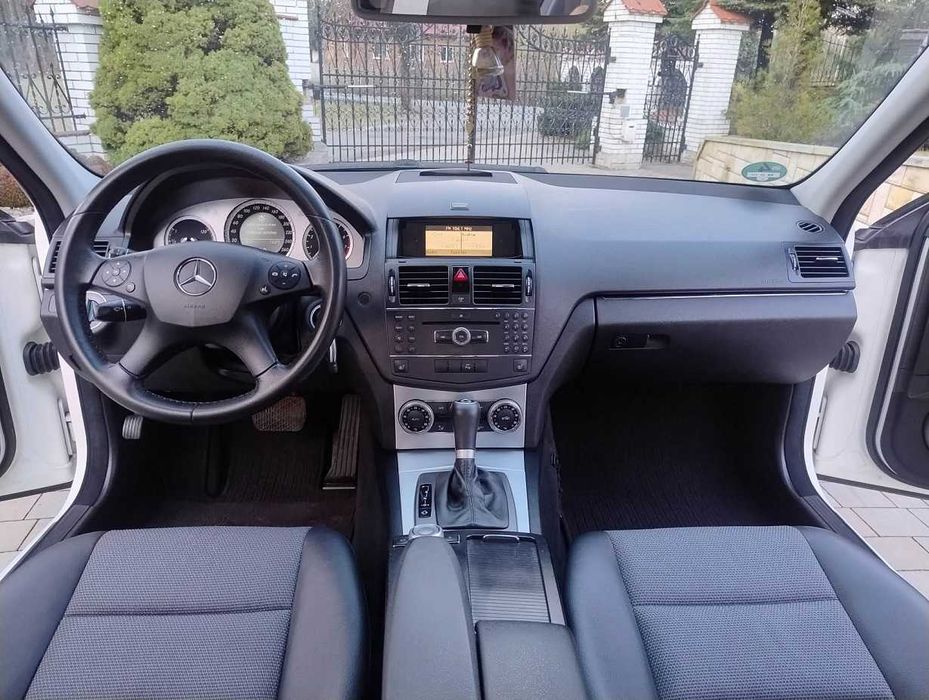 Mercedes c180 kompresor avantgarde xenon skóry nowy rozrzad