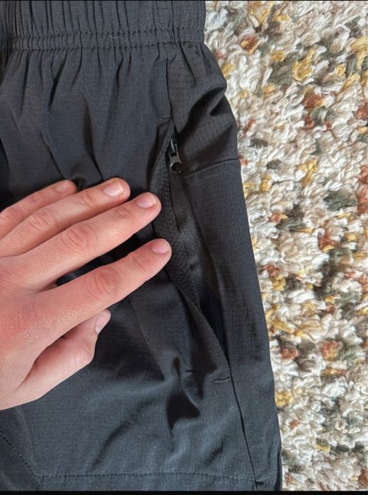 Calções Desportivos  da Nike com Bolsos Zipper – Running & Treino