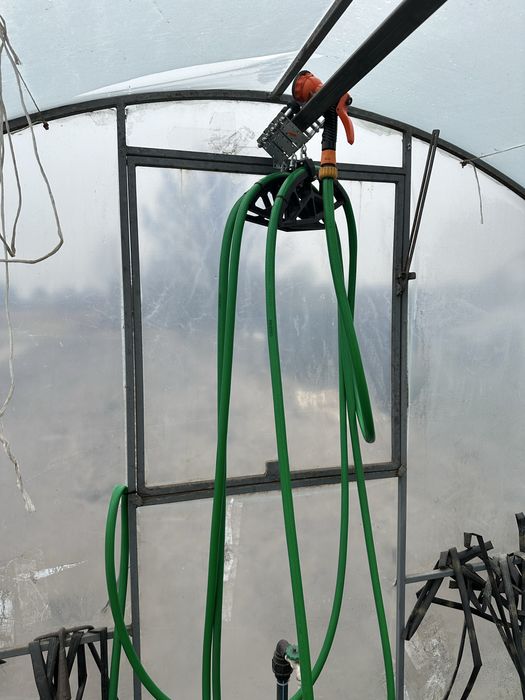 Система поливу для теплиці