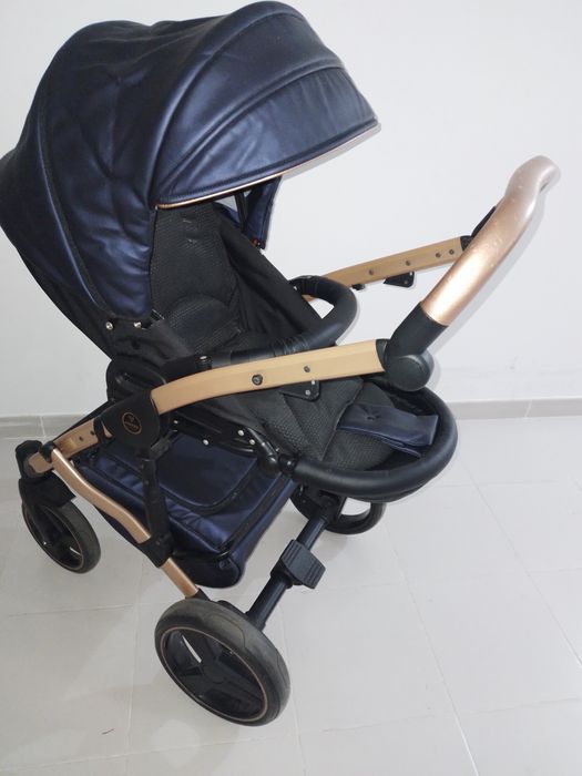 Carro de bebe JUNAMA com alcofa