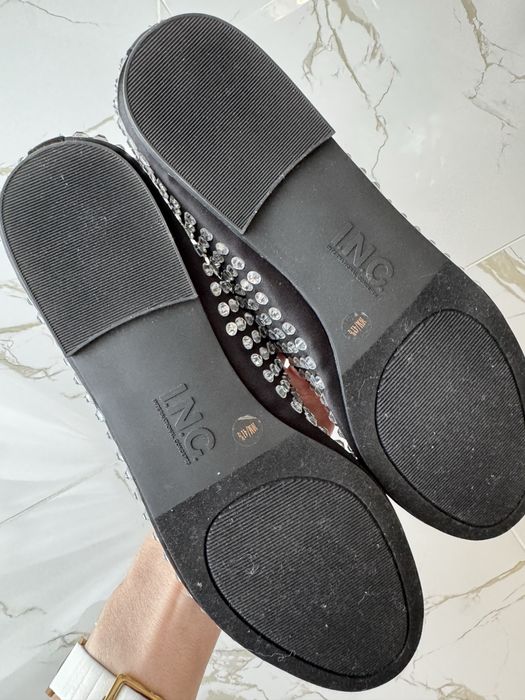 Новые черные балетки в стразы в стиле Miu Miu