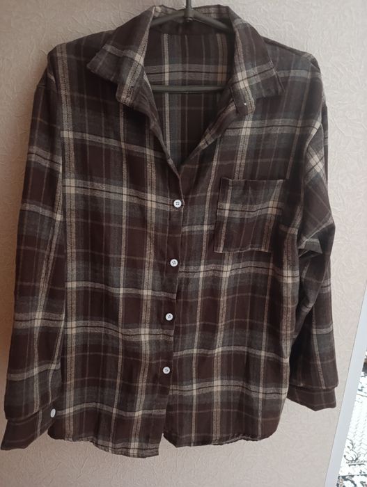 Сорочка в клітинку