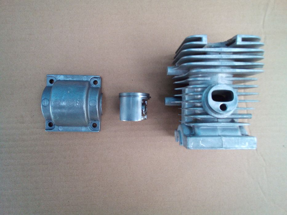 Поршнева бензопила MakitaDCS 34(Dolmar)