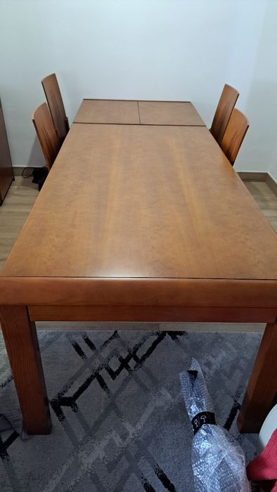 Mesa de jantar madeira