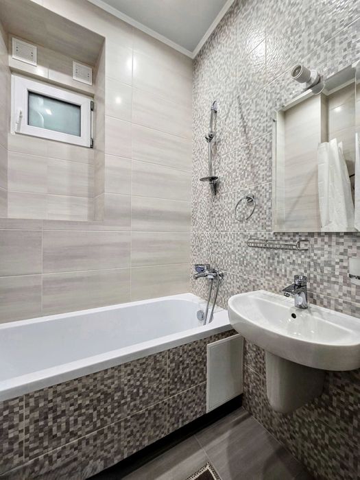 Здається 2-Х кімнатна квартира в ЦЕНТРІ міста на вул.ЖУКОВСЬКОГО