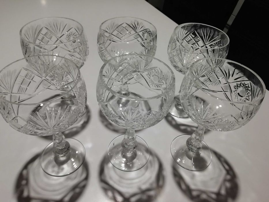 Kieliszki z kryształu