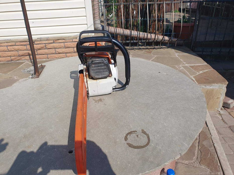 Продам бензопилу Stihl MS 382