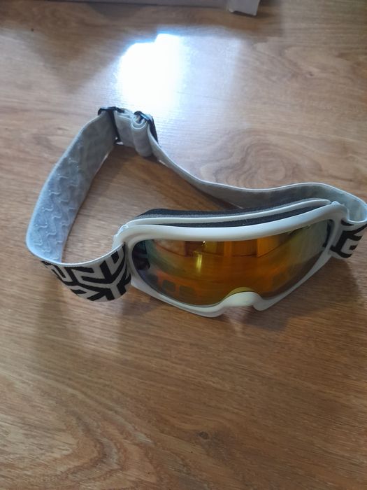 Gogle narciarskie