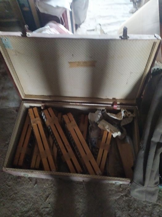 Продам запасні частини до баяна.