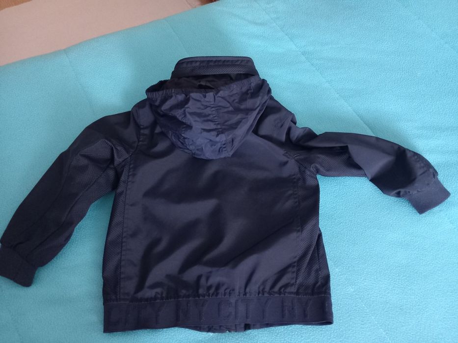 Casaco impermeável azul marinho da Chicco