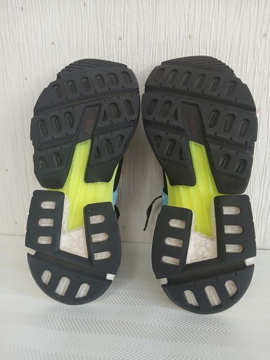 Кросівки ADIDAS оригінал чоловічі р.42/5 мужские