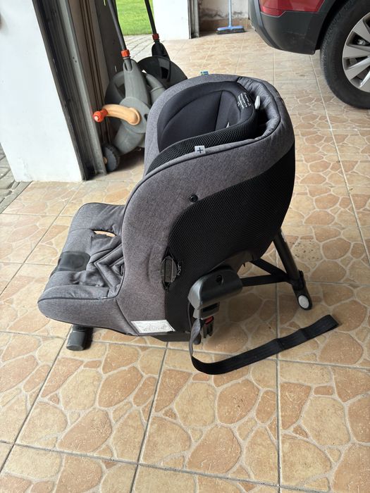 Axkid Minikid fotelik samochodowy