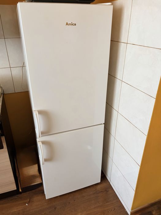 Sprzedam lodówkę Amica