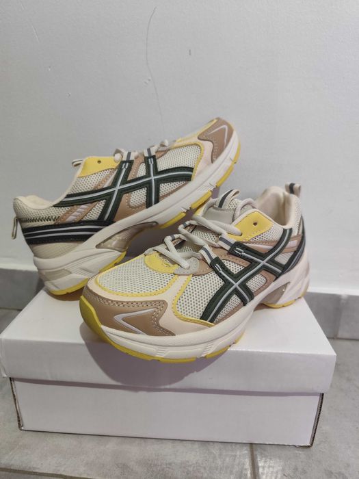 Sapatilhas de senhora vários tamanhos