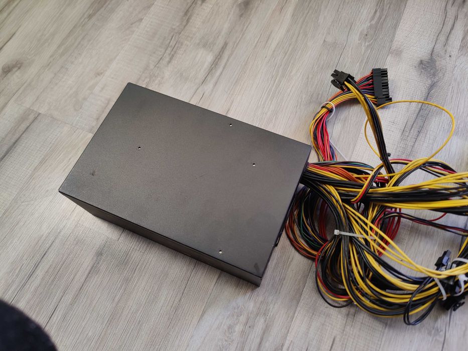 Блок живлення Vinga 2200W (VPS-2200 Mining edition) БП для пк/сервера
