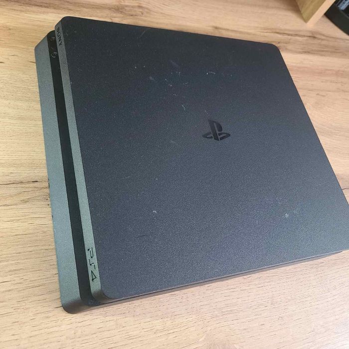 PlayStation 4 slim  1 tb