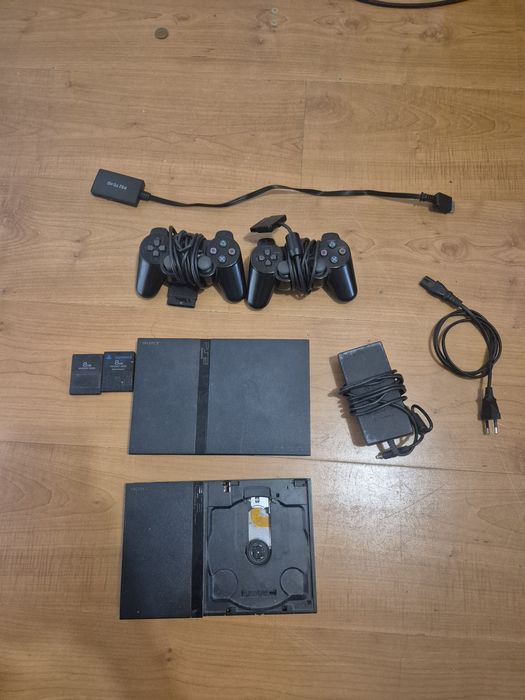 Duas ps2 com tudo incluido e adptador para televisões hdmi