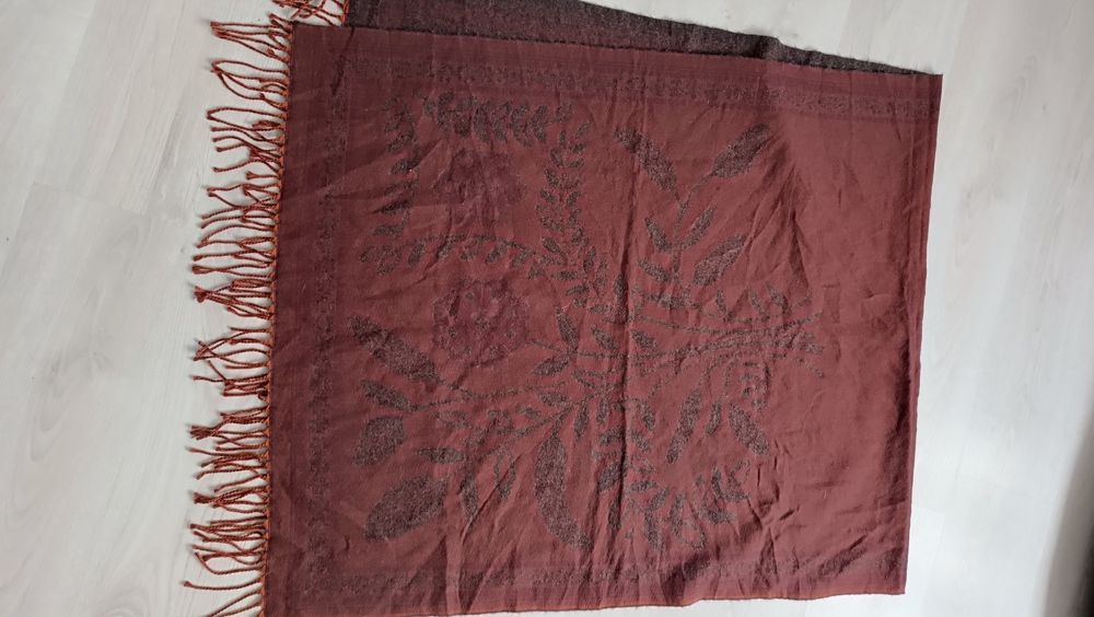 Chusta  damska duża ciepła