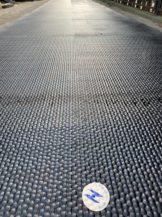 Maty legowiskowe dla bydła koni materace rolka wygrodzenia bramki guma