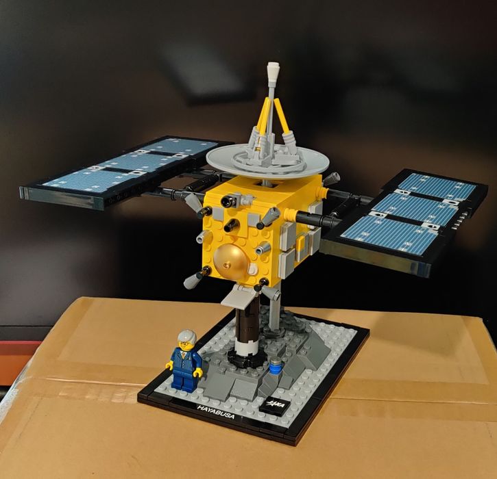 LEGO Ideas (CUUSOO) 21101 Hayabusa (2012 рік)