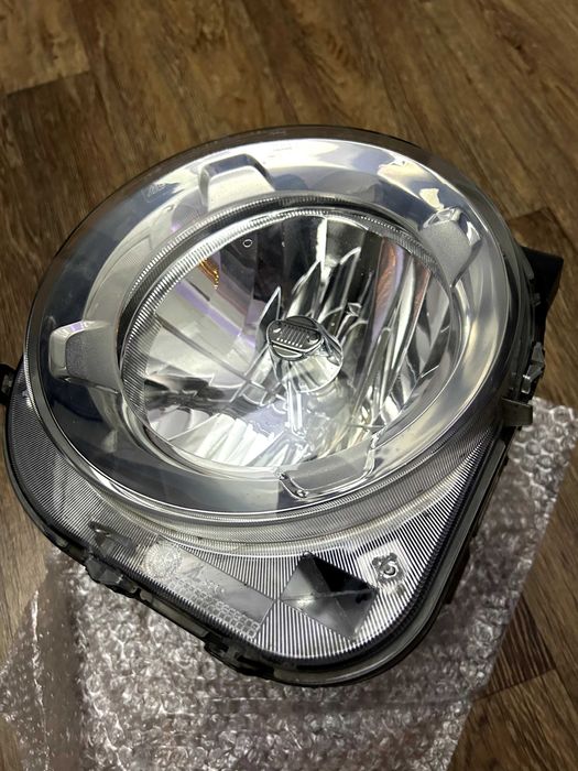 права фара jeep renegade оригінал