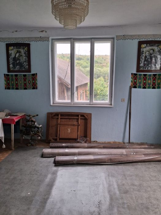 Продажа хатинки з земельною ділянкою  !