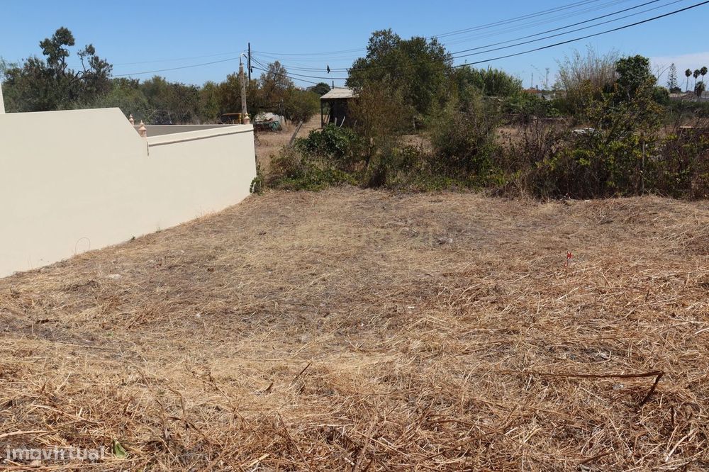 Lote Urbano para Construção em Luz de Tavira