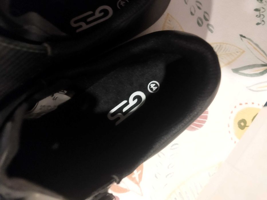 GES Sapatos de estrada XR1 Preto