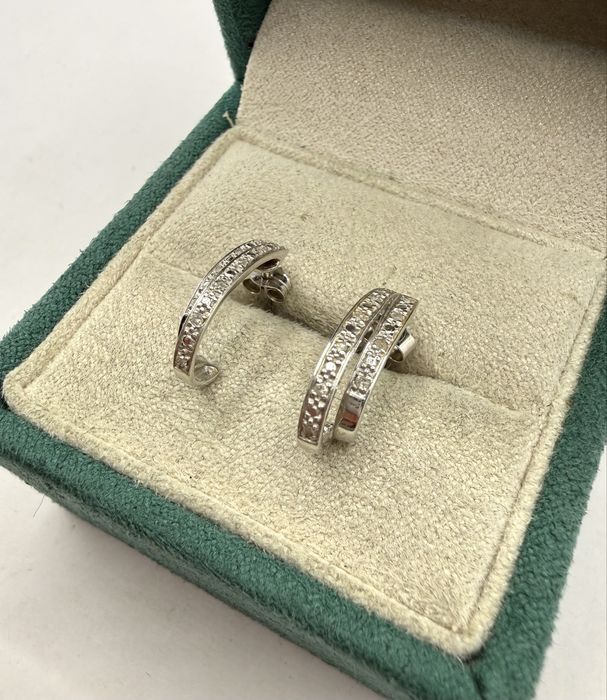 Złote kolczyki z diamentami 0,10ct