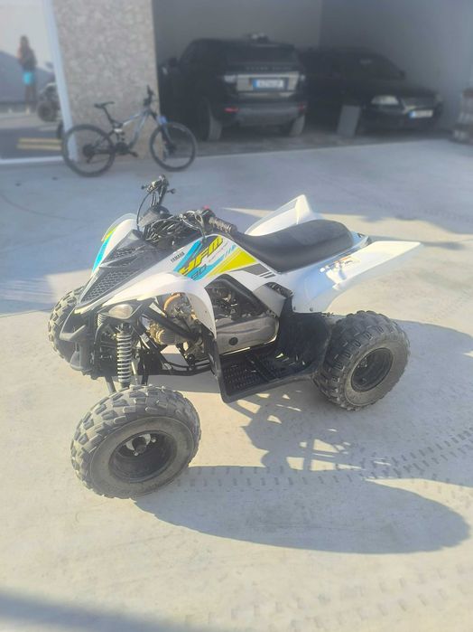 Moto Yamaha 90 raptor com 40 horas, gasolina de 2023.