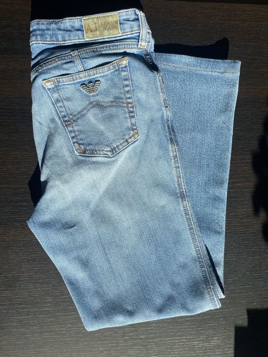 Damskie jeansy marki Armani Jeans