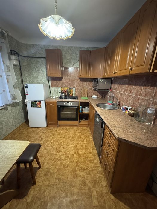 *Продається 3-к квартира на Раківці