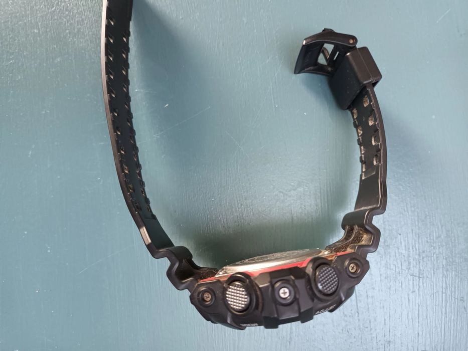 G-Shock Resist GA-700