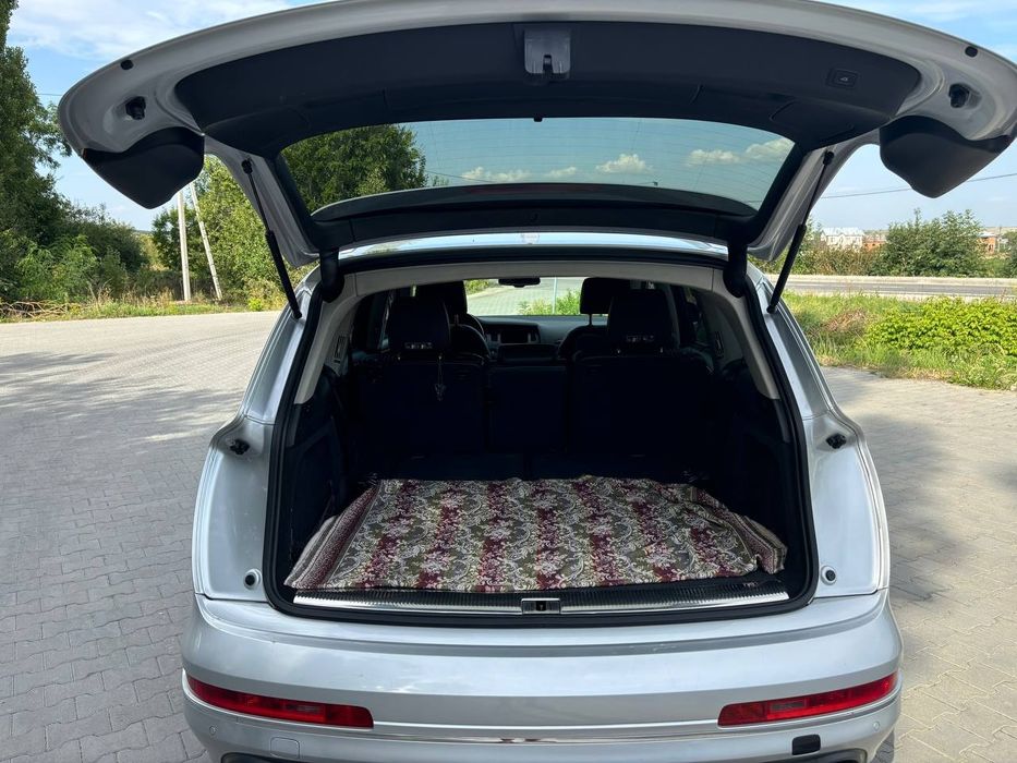 Продам Audi Q 7 3.0 TDI Premium plus