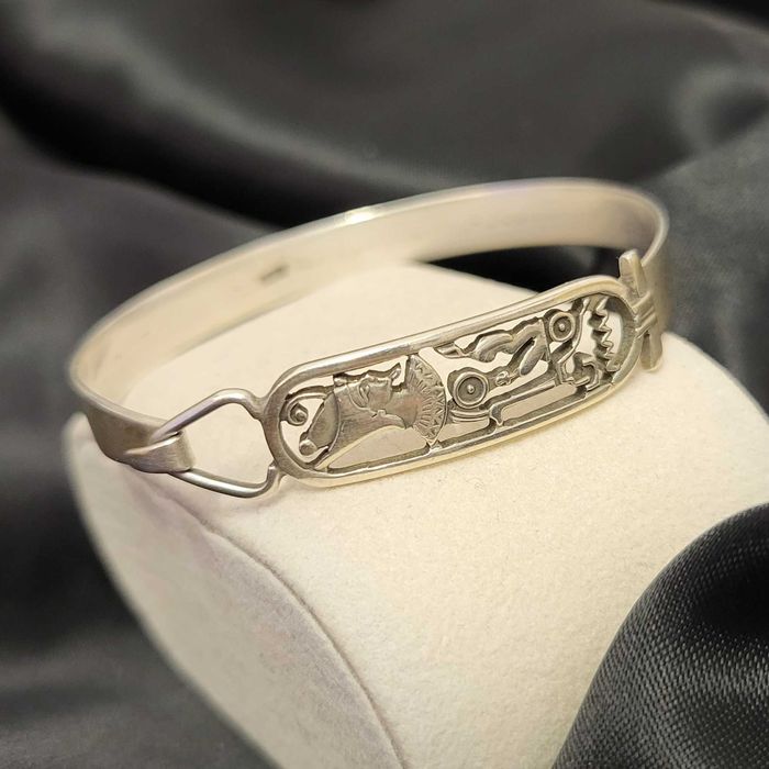 srebrna sztywna bransoletka próby 925